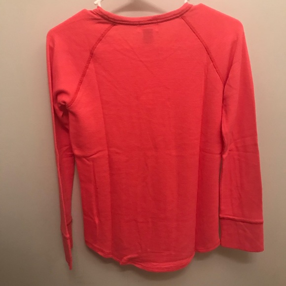 Old Navy Knitted Long Sleeve Thermal Tee - Picture 3 of 4
